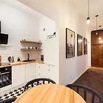 Apartman Old Town Market Place By Bookinghost