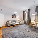 Old Town Market Place By Bookinghost Apartman *