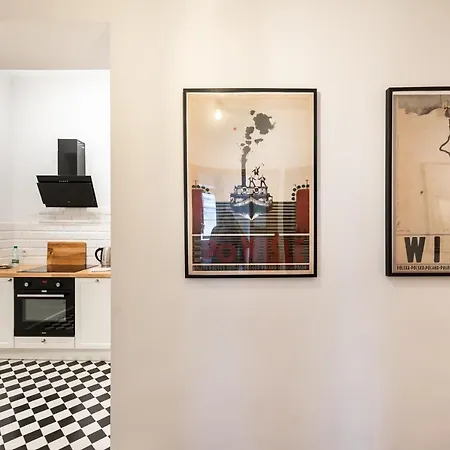 Old Town Market Place By Bookinghost * Varşova