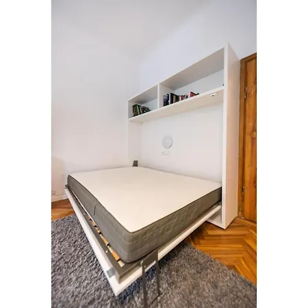 Old Town Market Place By Bookinghost *