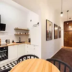 Old Town Market Place By Bookinghost Apartment