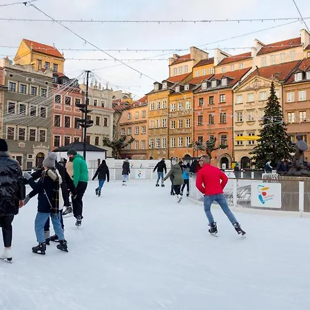 Old Town Market Place By Bookinghost *